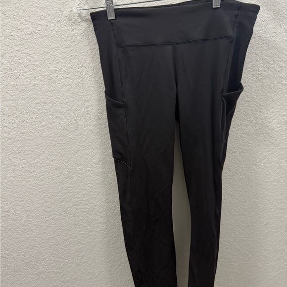 lululemon athletica Black Leggings - Picture 1 of 4